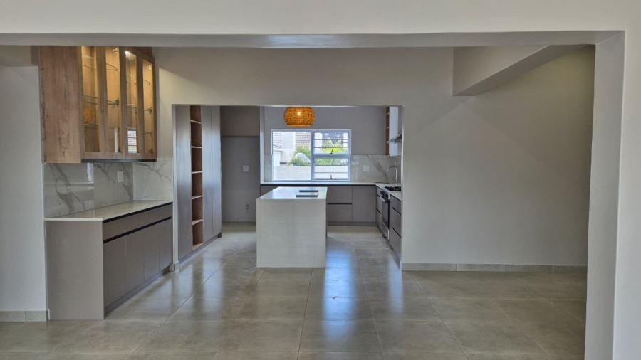 4 Bedroom Property for Sale in Country Club Western Cape